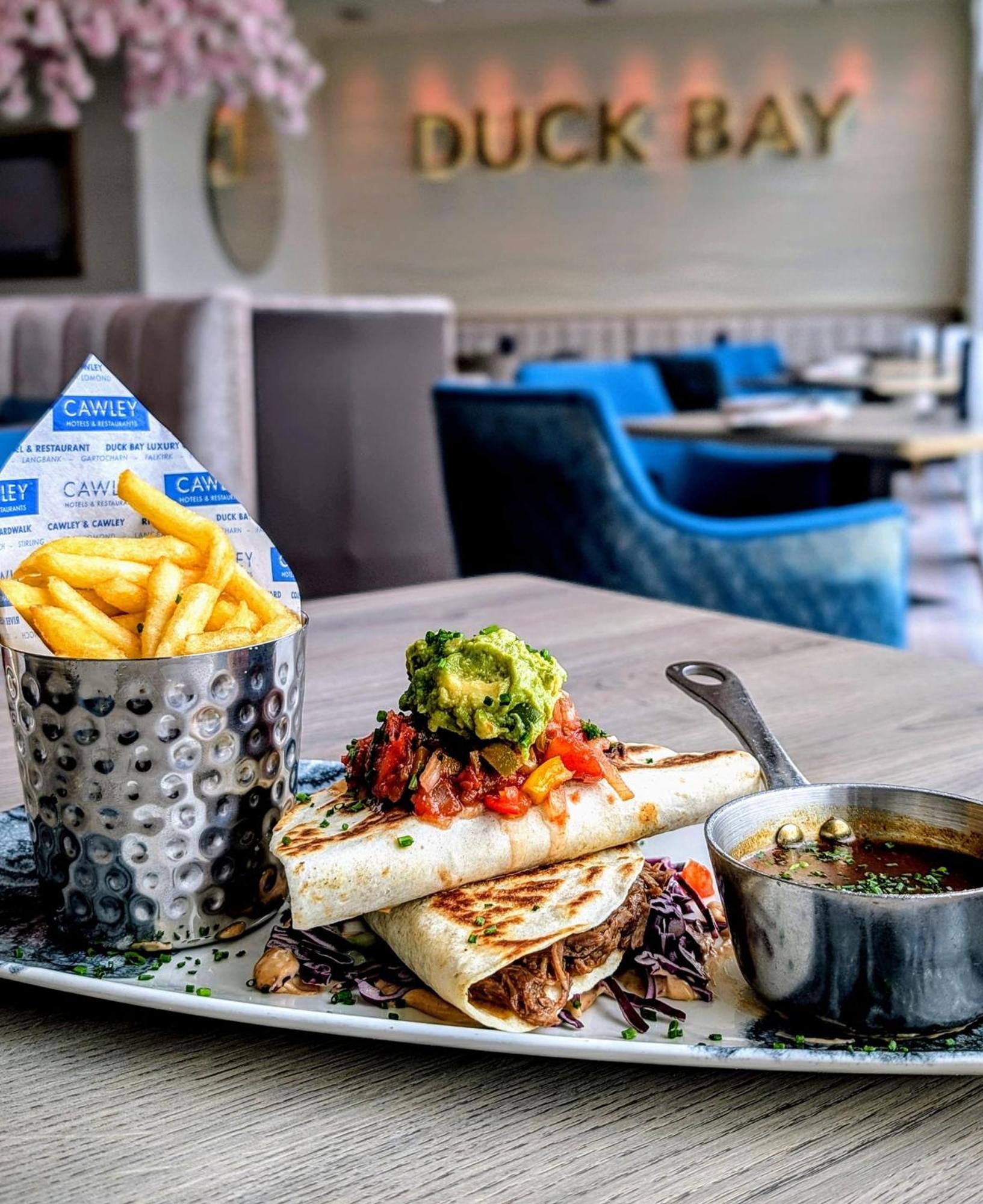 Duck Bay Hotel & Restaurant บัลลอค ภายนอก รูปภาพ