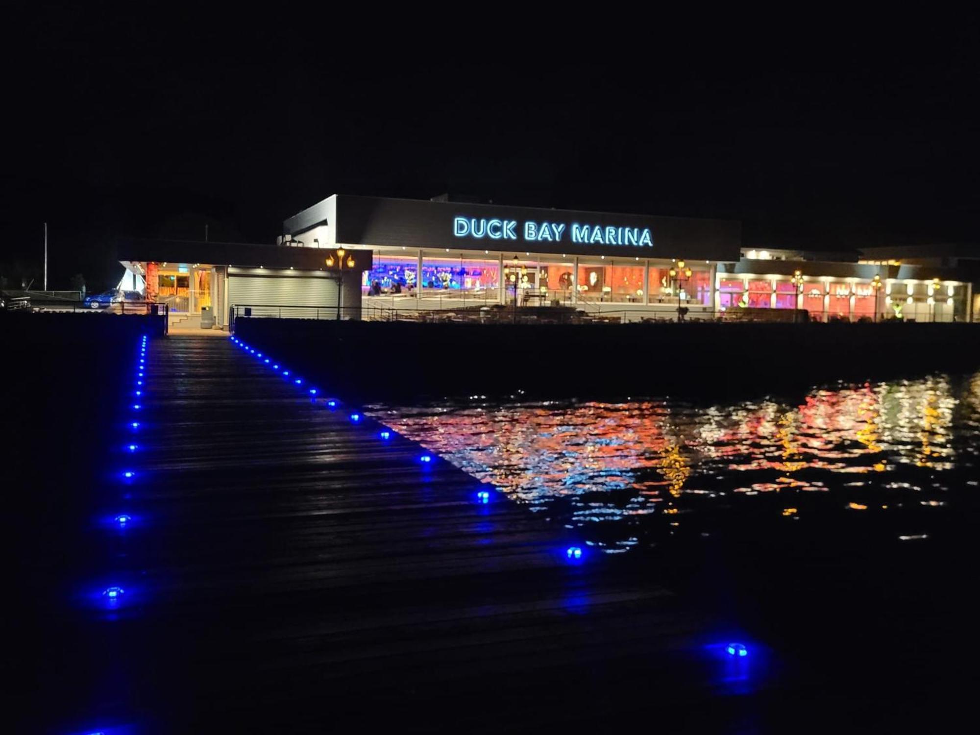 Duck Bay Hotel & Restaurant บัลลอค ภายนอก รูปภาพ